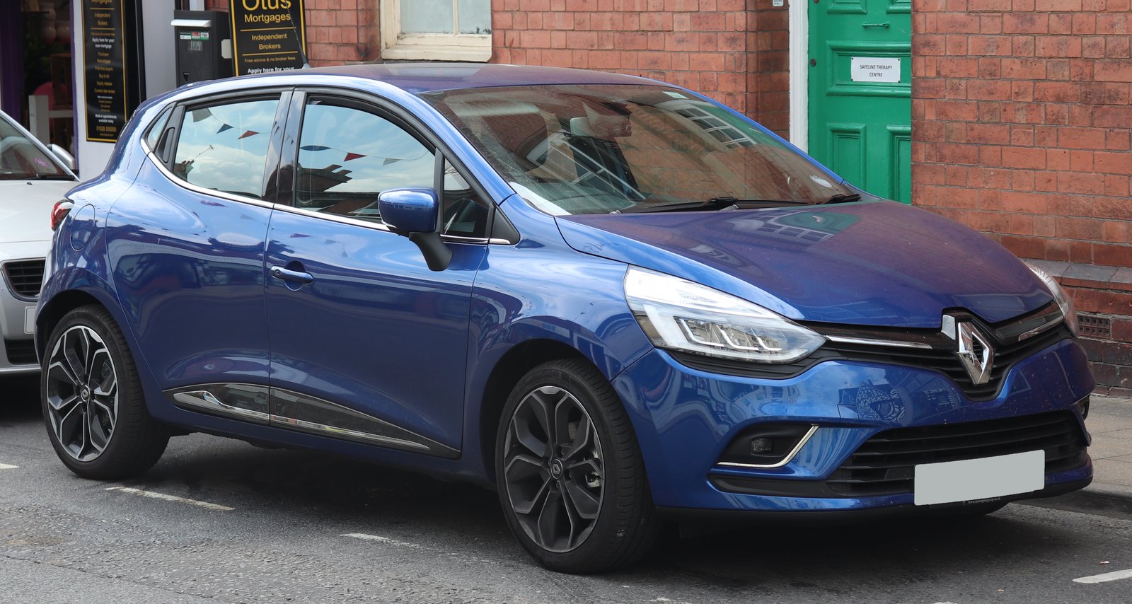 Renault Clio rental car